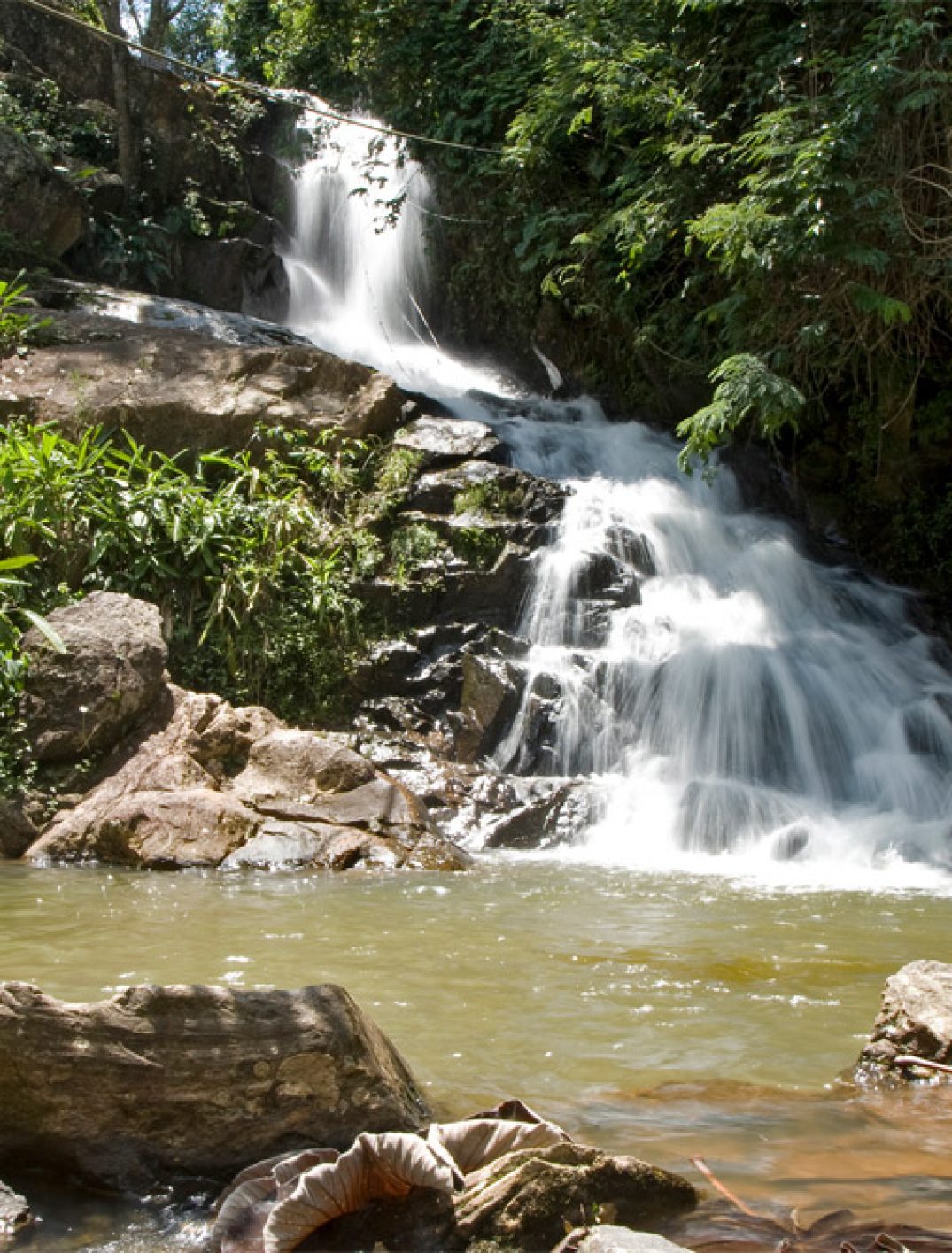 Cachoeira das andorinhas Monte Alegre do Sul - shopping catalão